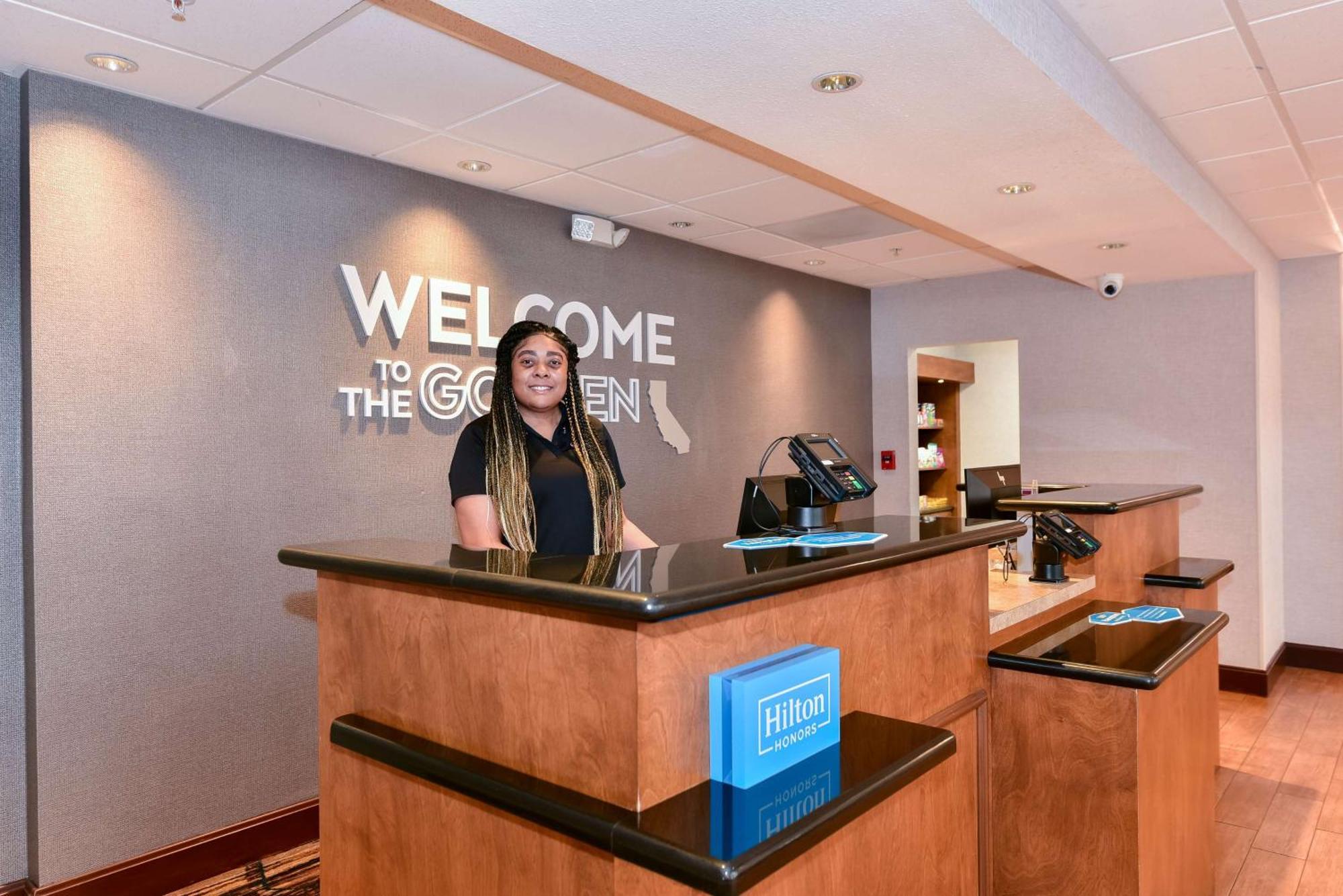 Hampton Inn & Suites Піттсберґ Екстер'єр фото